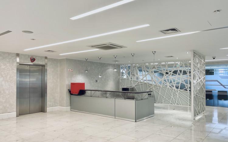 Вид ресепшн на этаже