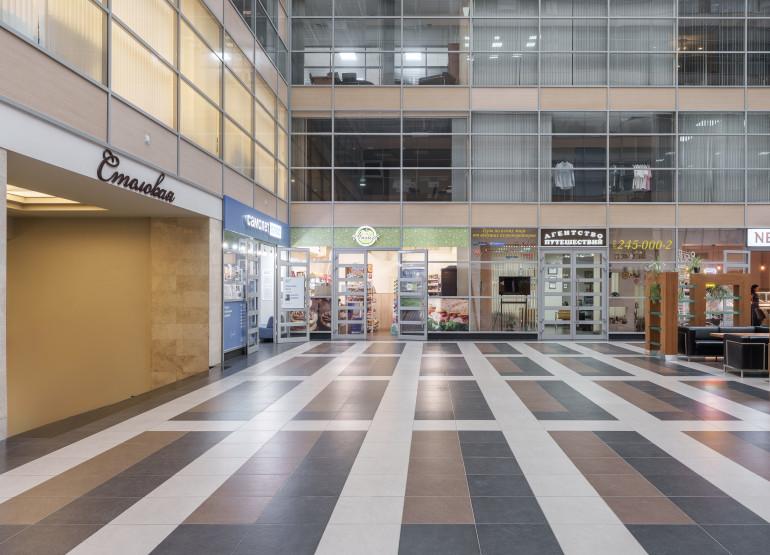 Гранд Сетунь Плаза: Вид столовой или кафе