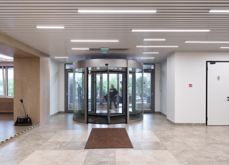 Гранд Сетунь Плаза: Вид входной группы внутри зданий