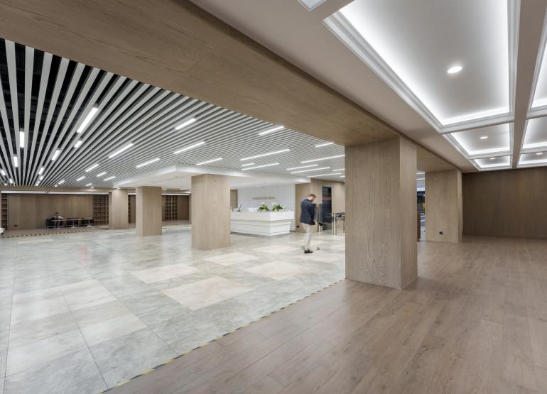 Гранд Сетунь Плаза: Вид главного ресепшен здания